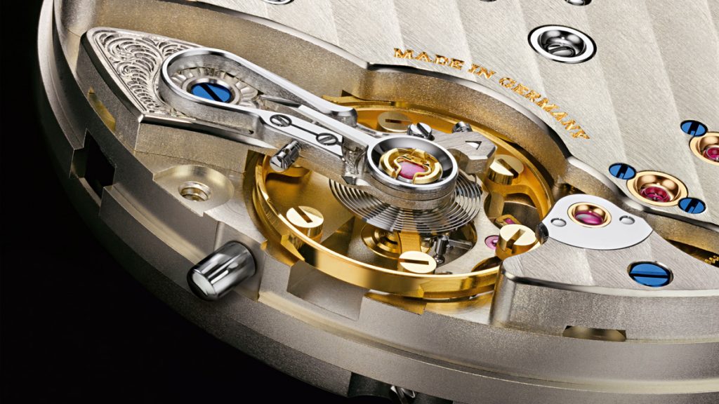 Con motivo del 30 aniversario la manufactura presenta dos relojes Lange 1 limitados a 330 piezas en platino u oro rosa y dos modelos Pequeño Lange 1 limitados a 150 unidades en los mismos y lujosos materiales